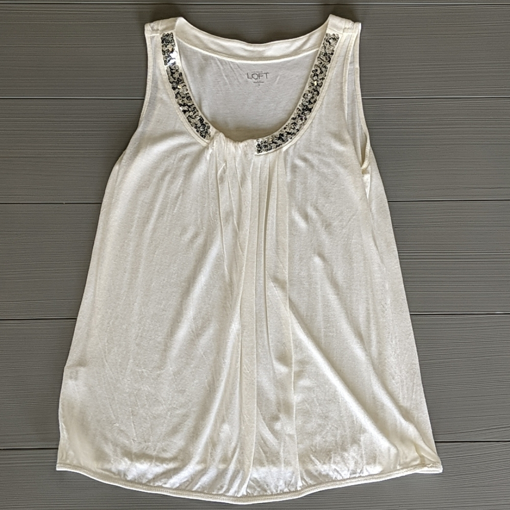 Ann Taylor LOFT Women's Sequin Scoop Neck Cream Bubble Hem White Tank Size Small
